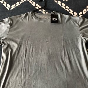 Oversized BooHoo tee